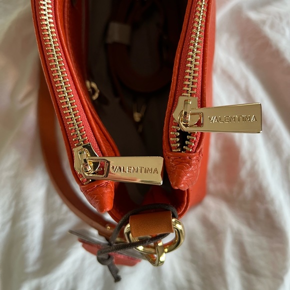 Valentina 1993 Orange Leather Shoulder Bag - Picture 6 of 11